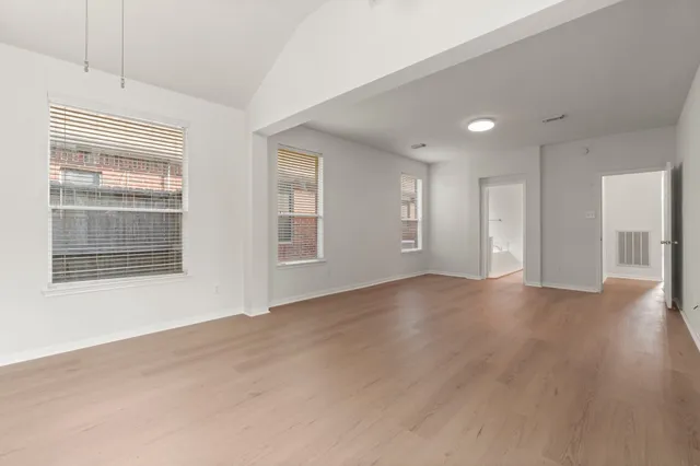 $2,600 | 19827 Lajuana Lane, Spring, TX 77388