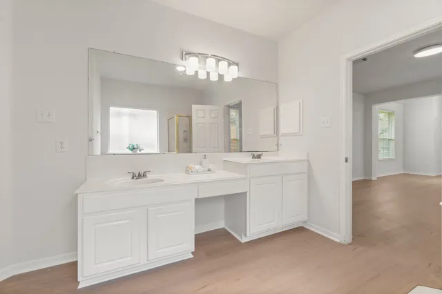 $2,600 | 19827 Lajuana Lane, Spring, TX 77388