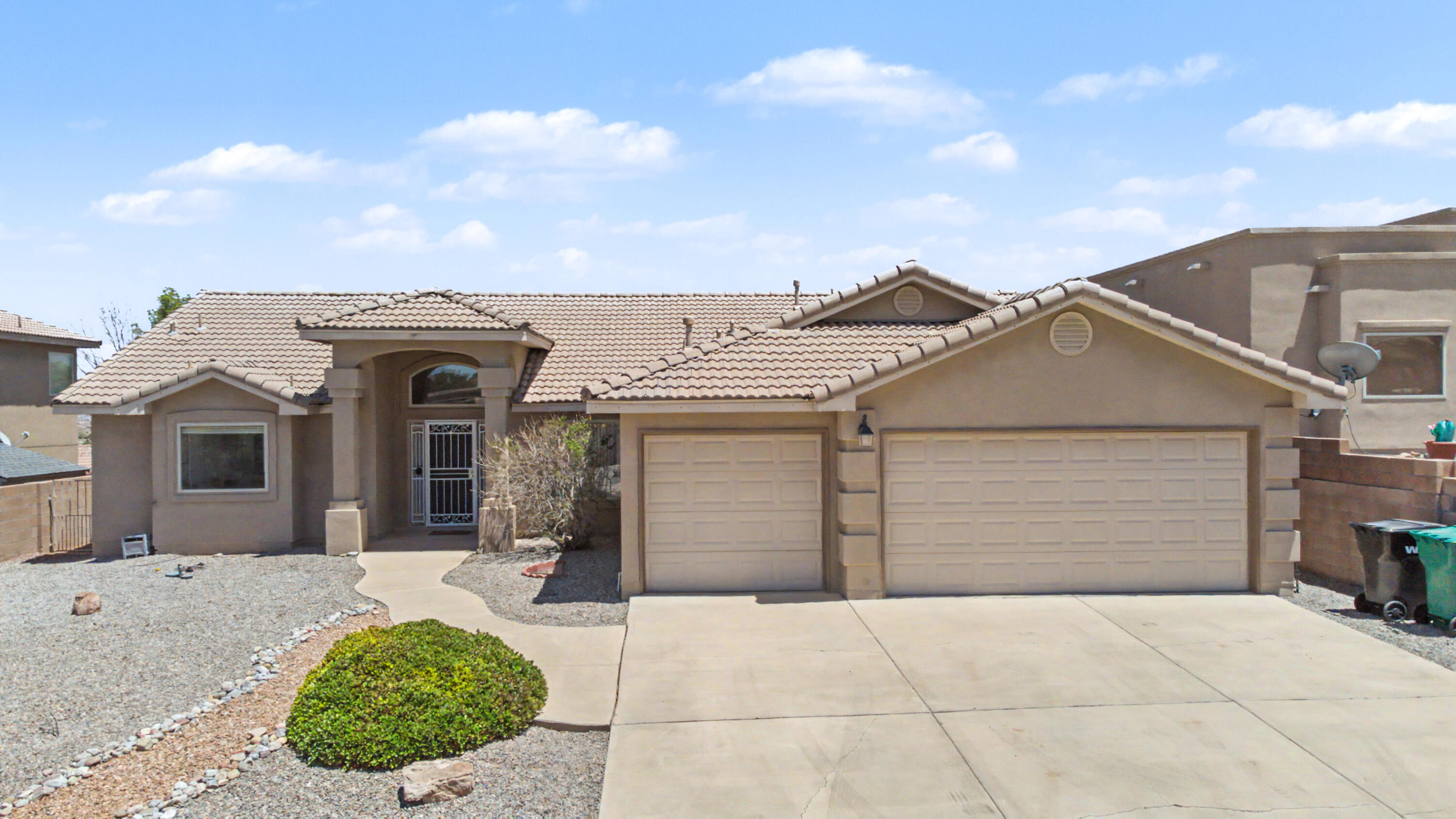 936 Loma Pinon Loop Rio Rancho, NM 87144 - Photo 1 of 1 Gallery Image 1