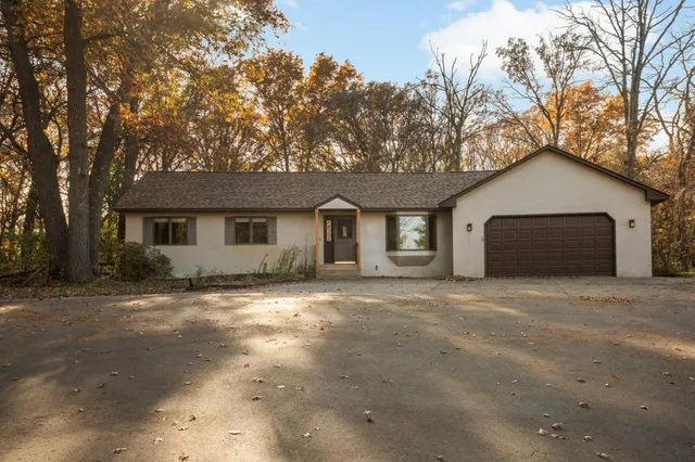 $430,000 | 13355 269th Avenue, Zimmerman, MN 55398