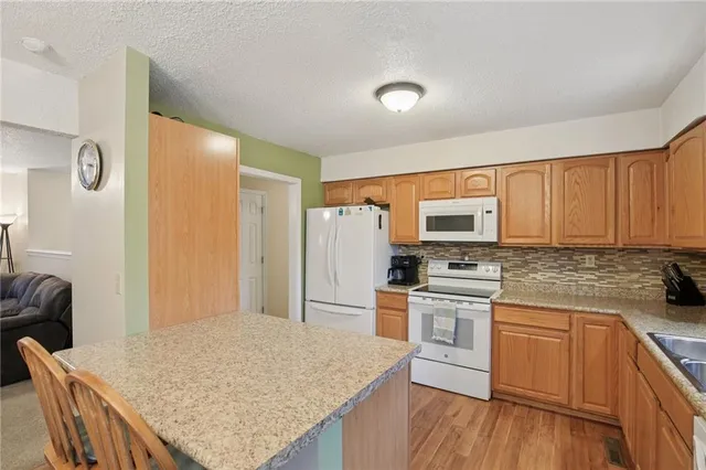 $258,000 | 35 Southeast 240th Road, Warrensburg, MO 64093