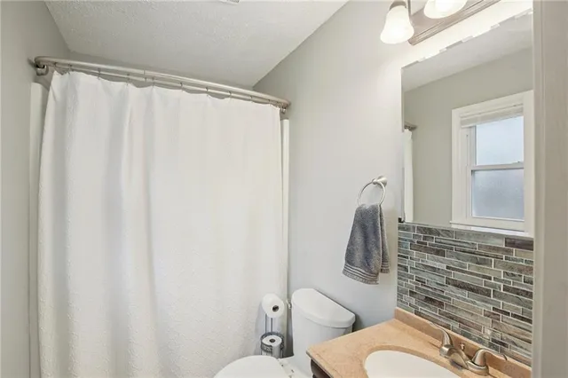 $258,000 | 35 Southeast 240th Road, Warrensburg, MO 64093