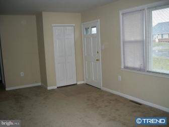 206 North Brownleaf Road Newark, DE 19713 - Photo 2 of 11