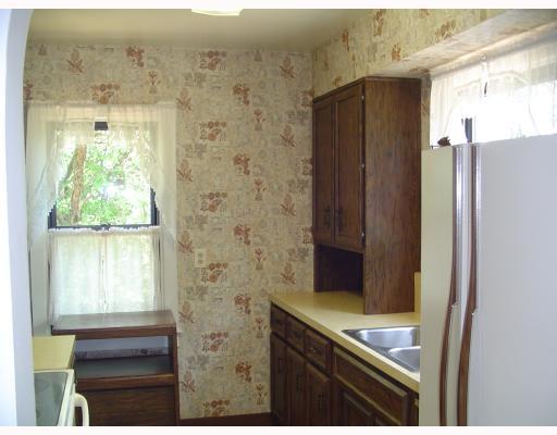 5011 Bakerstown Road Gibsonia, PA 15044 - Photo 3 of 8 Kitchen.