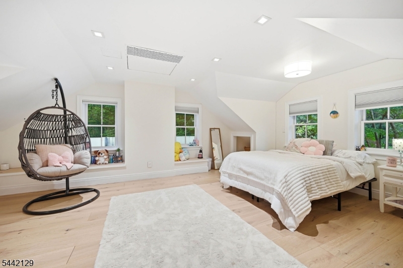 54 East Main Street Mendham, NJ 07945 - Photo 25 of 46