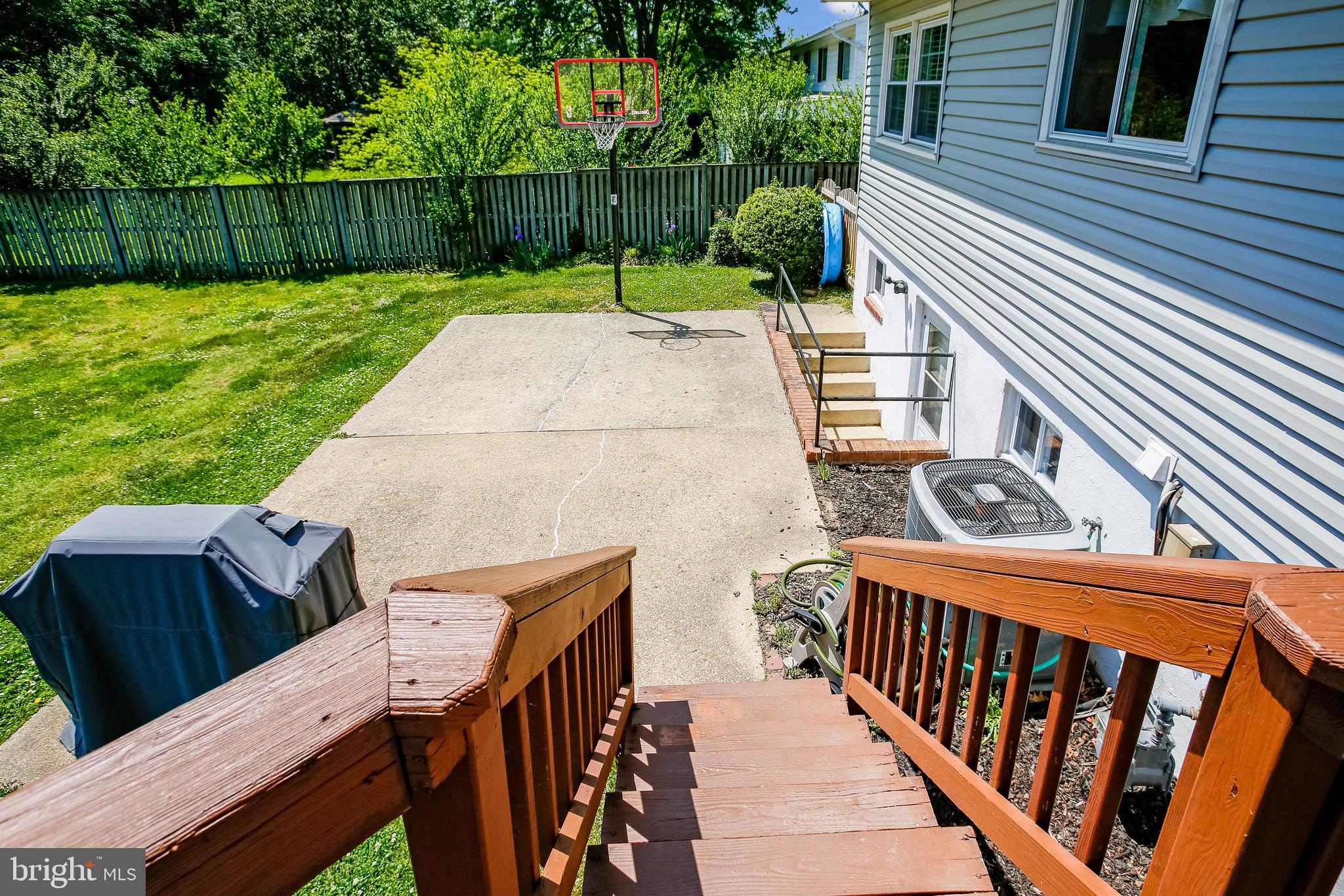 6529 Deepford Street Springfield, VA 22150 - Photo 37 of 41 Patio