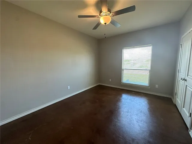 $2,800 | 106 Chiman Circle, Portland, TX 78374