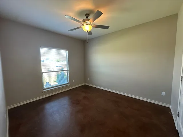 $2,800 | 106 Chiman Circle, Portland, TX 78374