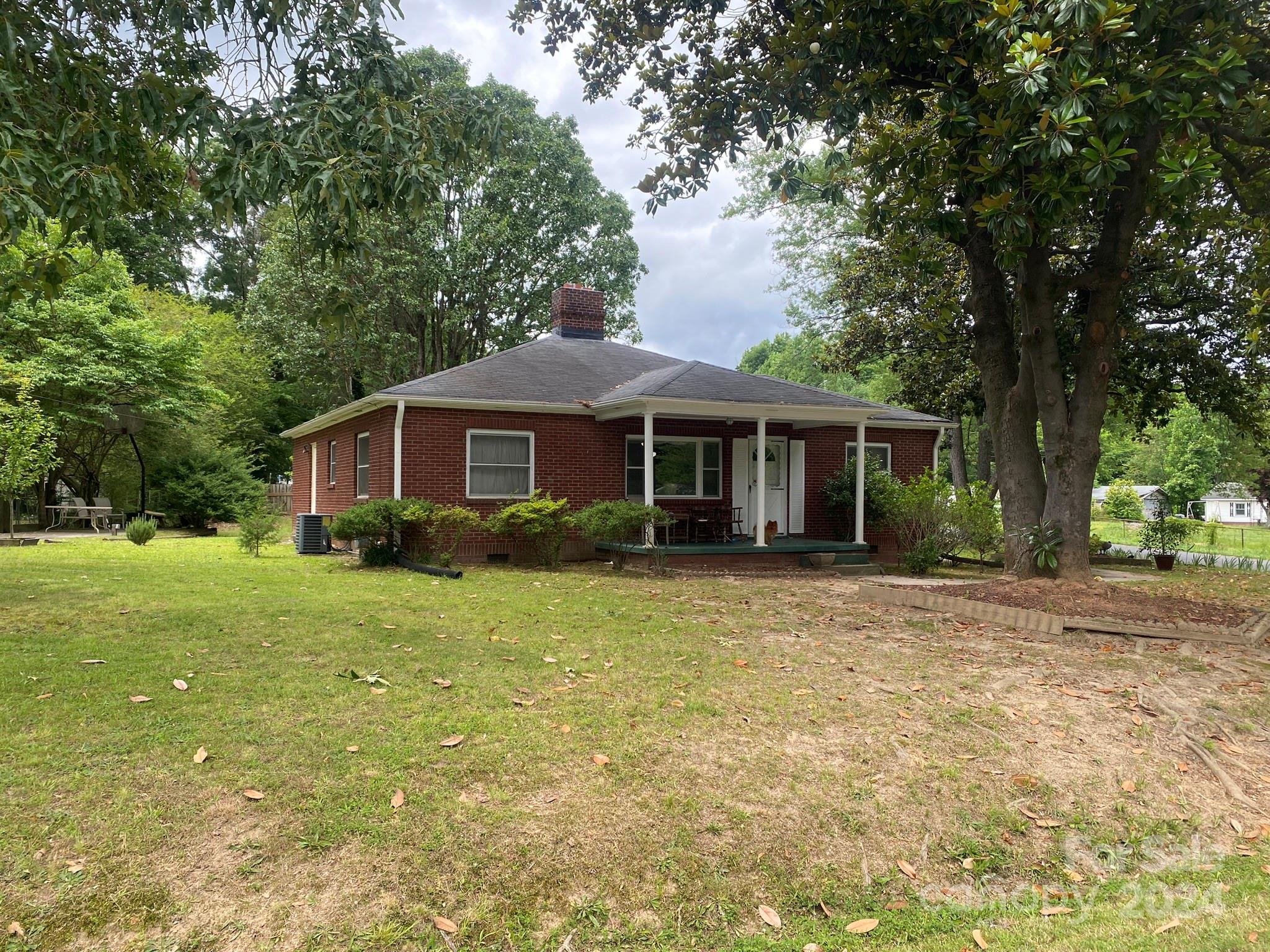 1043 McLain Road Kannapolis, NC 28083 - Photo 1 of 41 Gallery Image 1