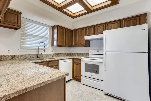 $1,300 | 3110 Devonshire Drive, Unit 288, Plano, TX 75075