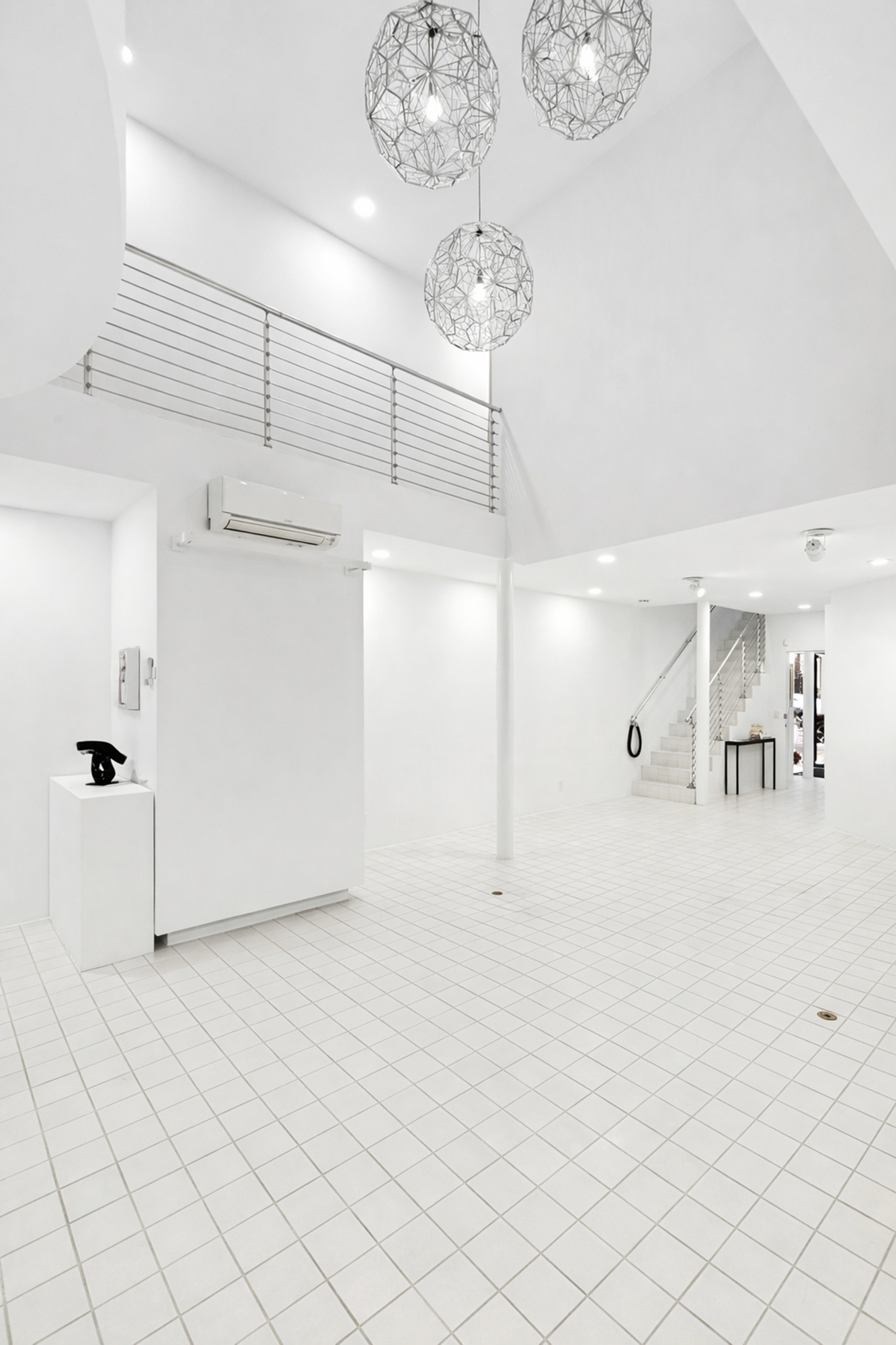 22 East 81st Street, Unit 1 Manhattan, NY 10028 - Photo 2 of 11