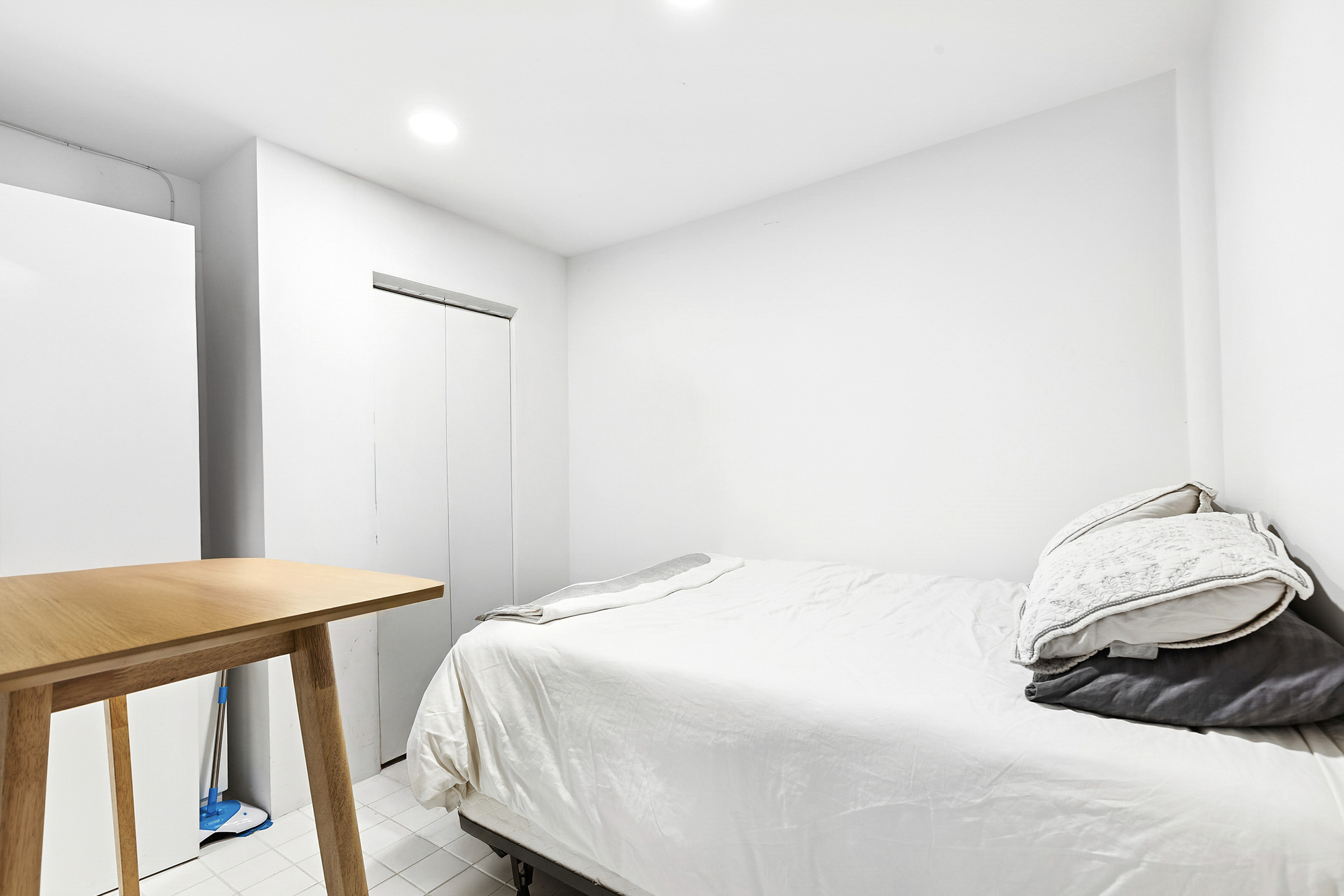 22 East 81st Street, Unit 1 Manhattan, NY 10028 - Photo 9 of 11