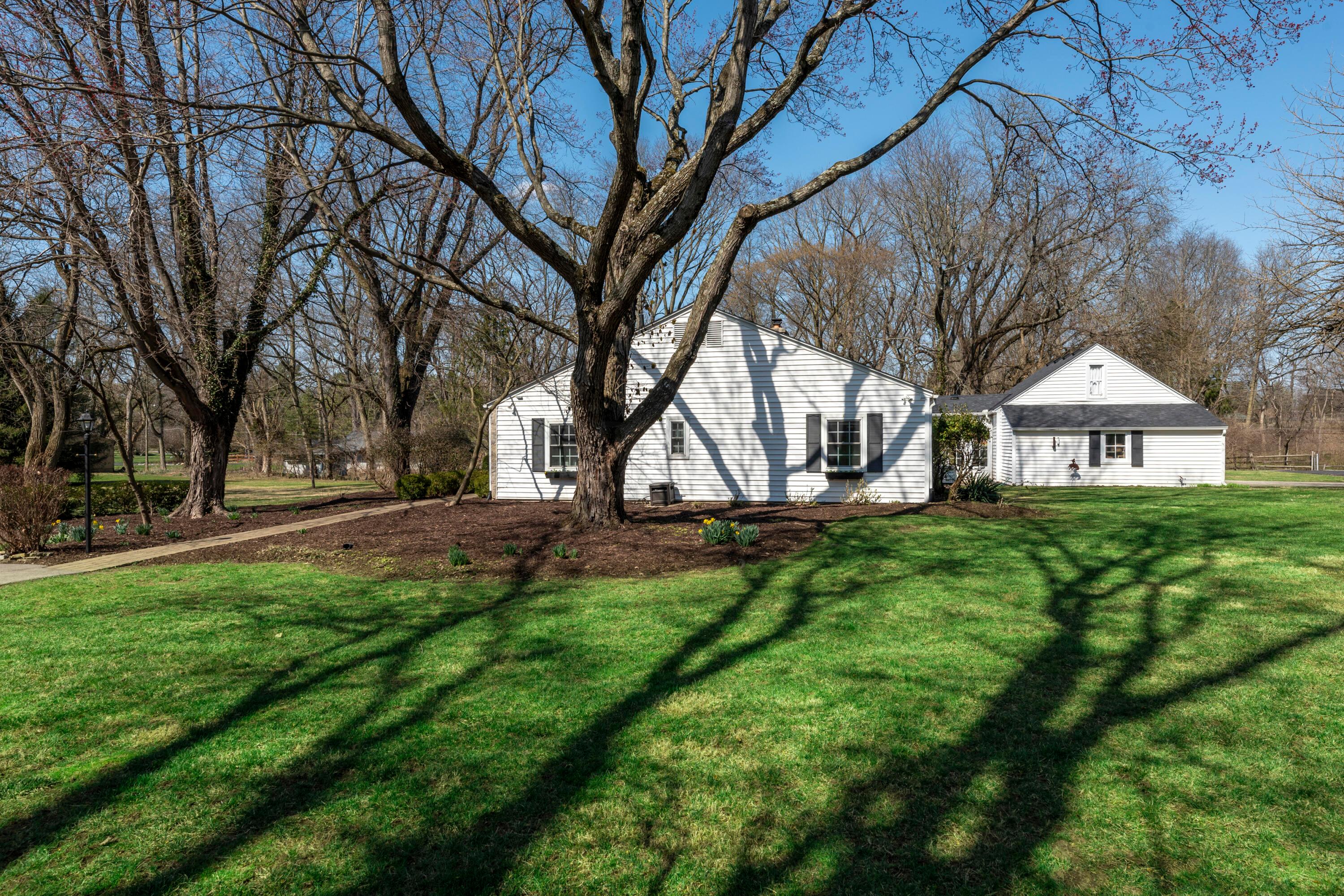 4248 Dublin Road Columbus, OH 43221 - Photo 52 of 54 55