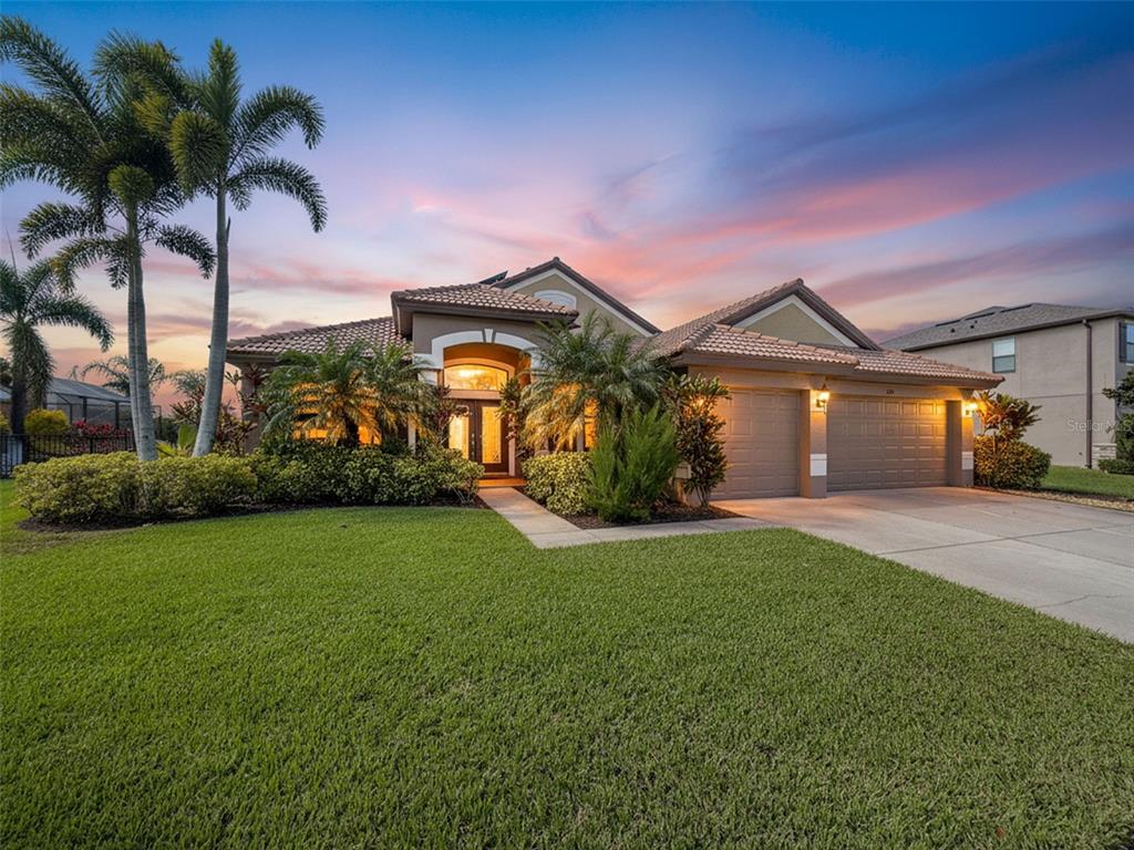 335 Cockle Shell Loop Apollo Beach, FL 33572 - Photo 2 of 90
