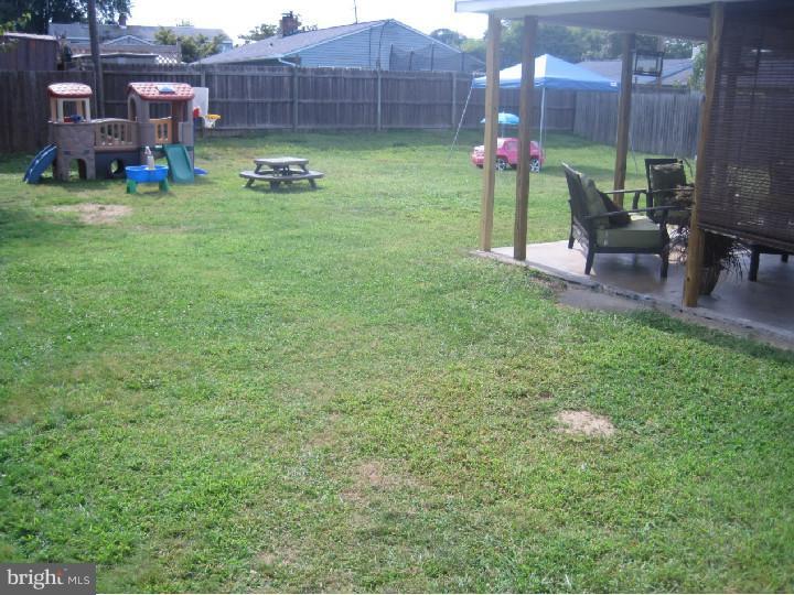 41 Beechtree Road Levittown, PA 19057 - Photo 22 of 24 Back Yard