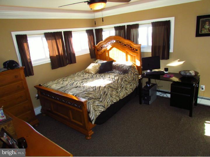 41 Beechtree Road Levittown, PA 19057 - Photo 8 of 24 Bedroom - Main