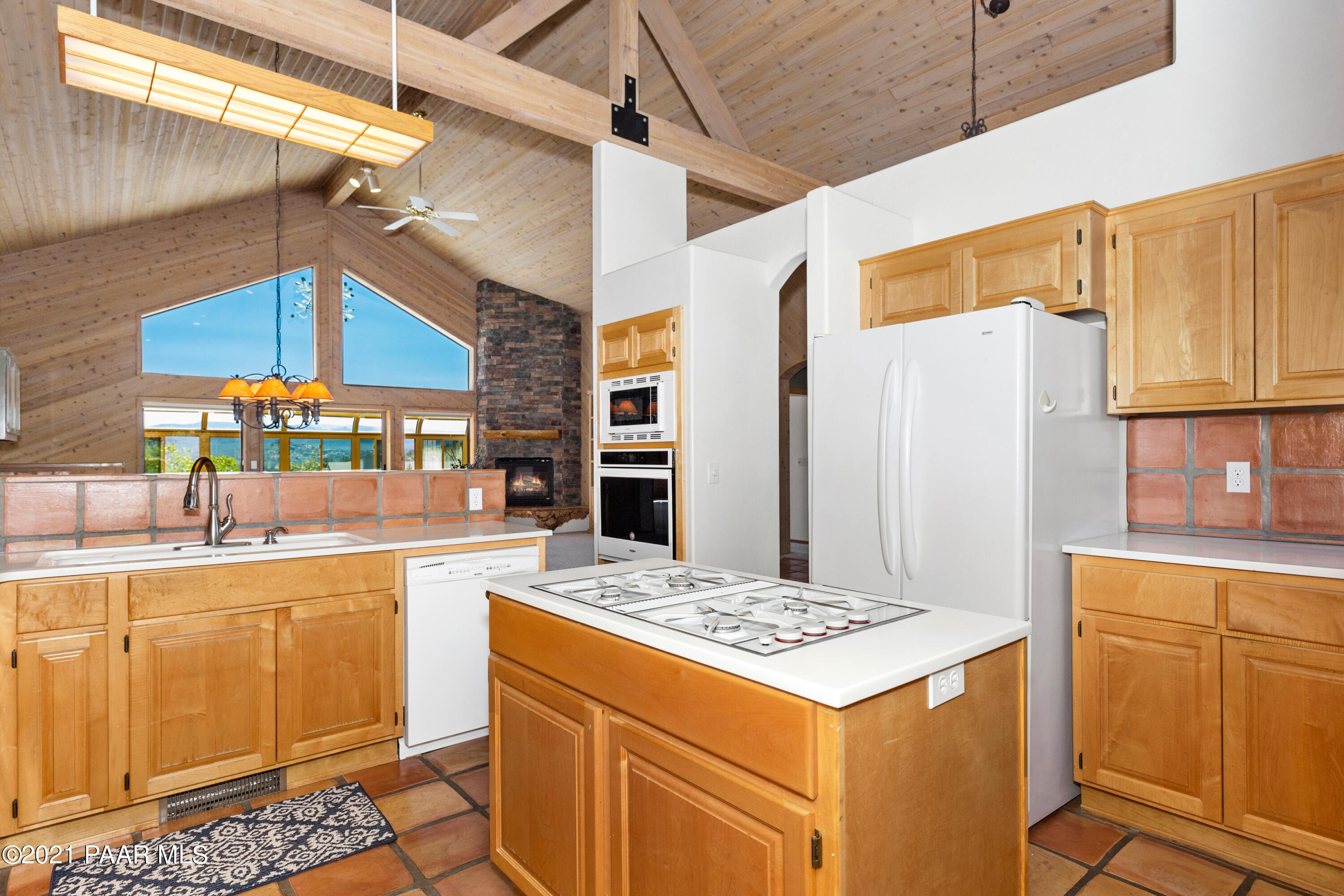 2090 Meadowbrook Road Prescott, AZ 86303 - Photo 15 of 42 009_Kitchen