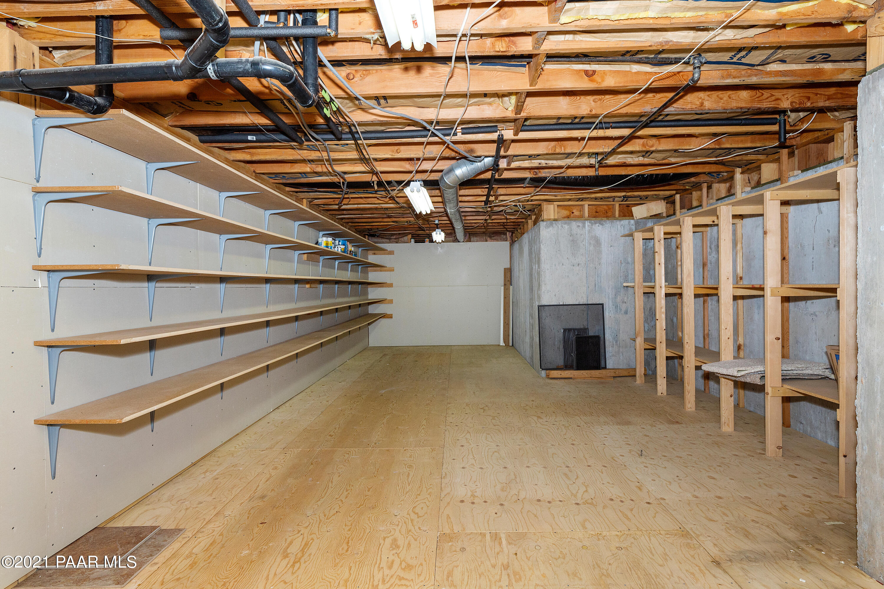 2090 Meadowbrook Road Prescott, AZ 86303 - Photo 33 of 42 032_Storage Room