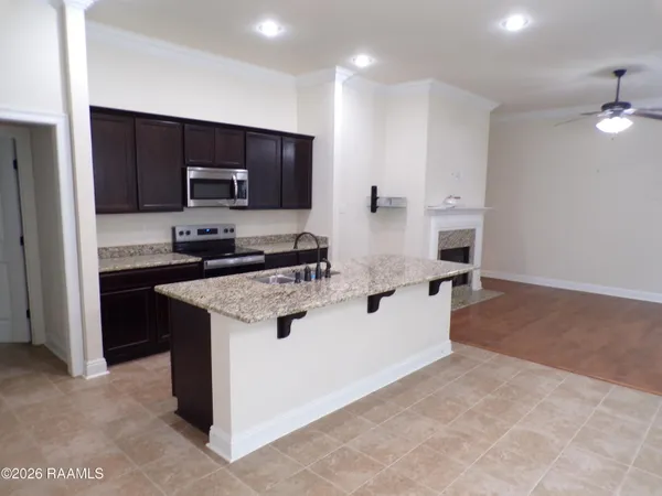 $1,800 | 109 Kohen Luke Drive, Lafayette, LA 70506