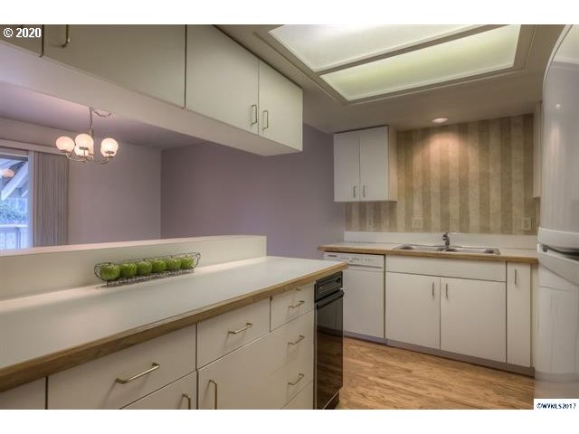 1820 Rees Hill Road Southeast, Unit 1 Salem, OR 97306 - Photo 12 of 14 Gallery Image 12