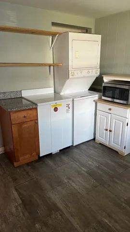 $1,400 | 515 East Main Street, Chattanooga, TN 37408