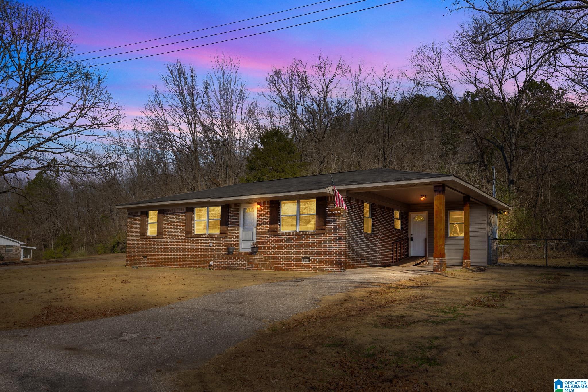 135 Anjill Street Talladega, AL 35160 - Photo 2 of 29