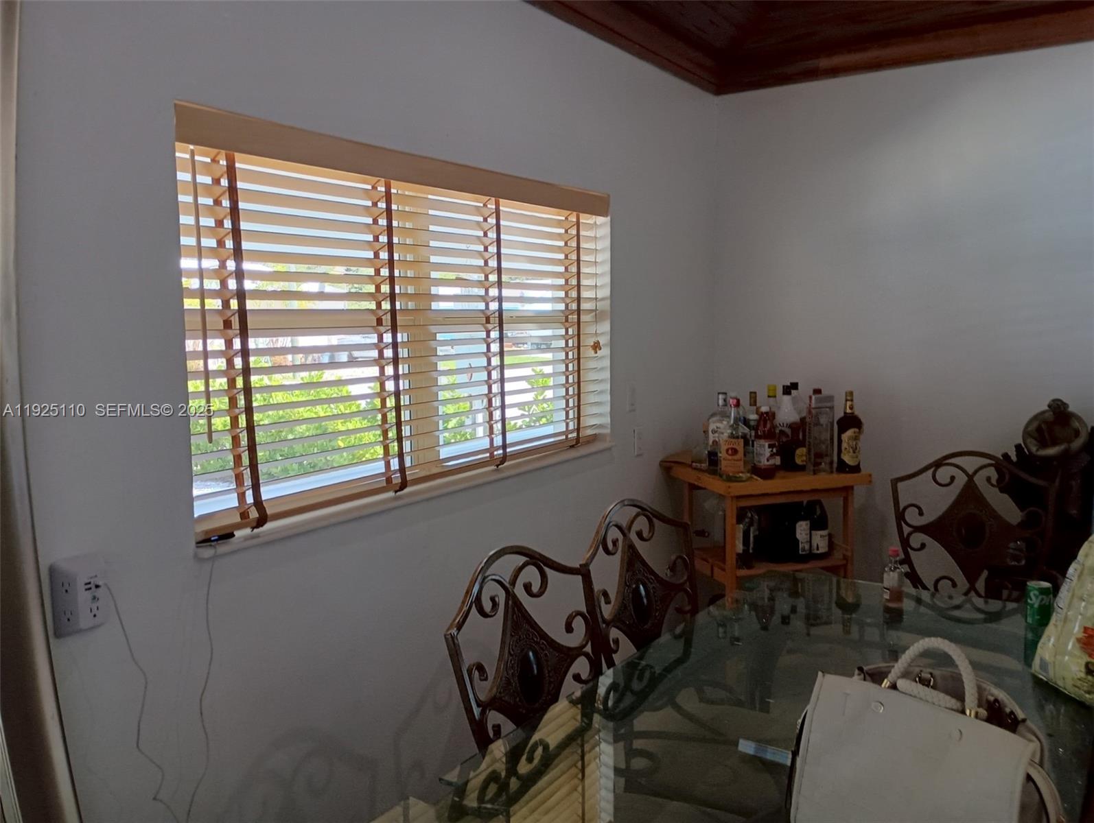 29 Bonefish Avenue Key Largo, FL 33037 - Photo 16 of 31 a view of a room with gym equipment