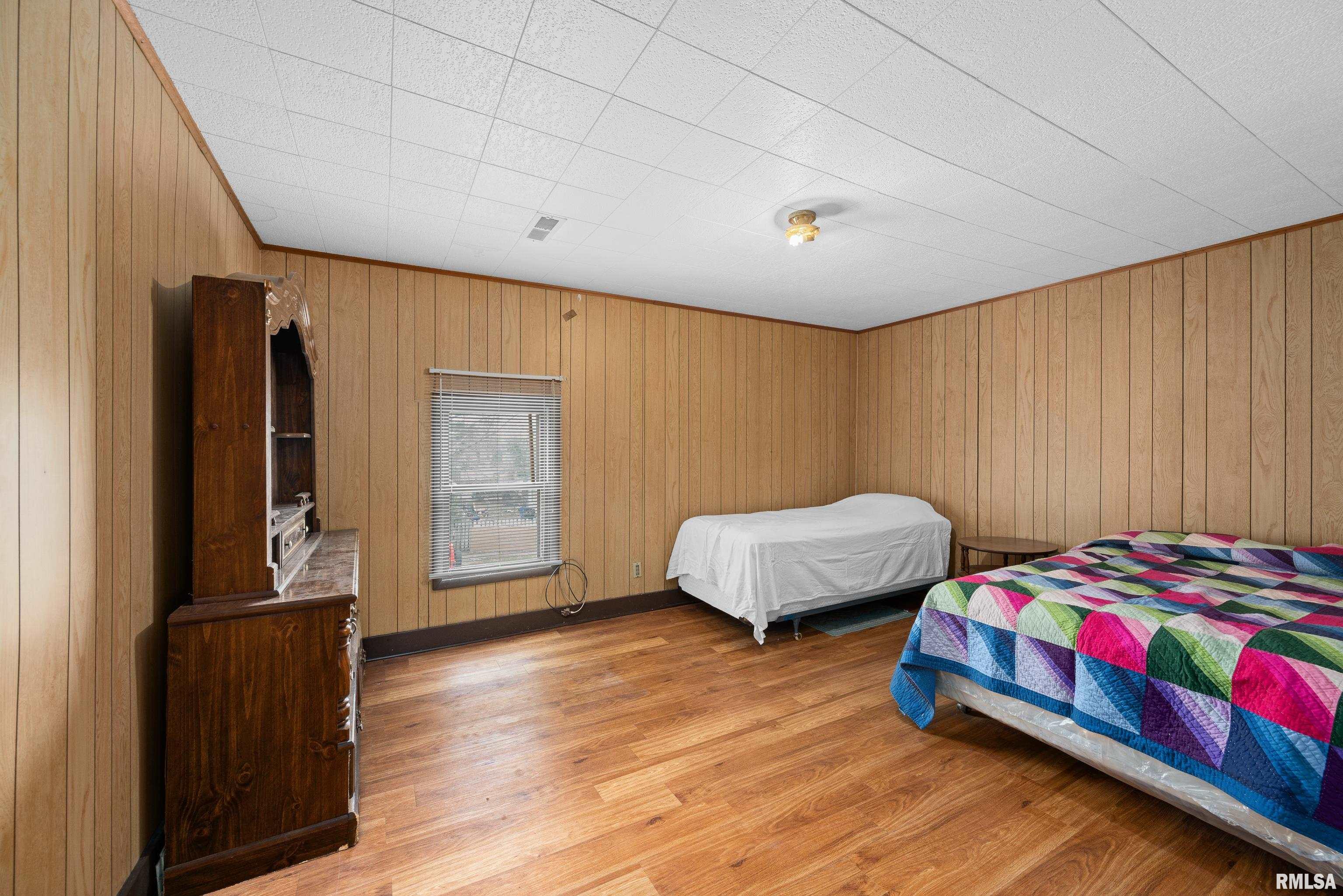 414 8th Street Moline, IL 61265 - Photo 17 of 22 Gallery Image 17