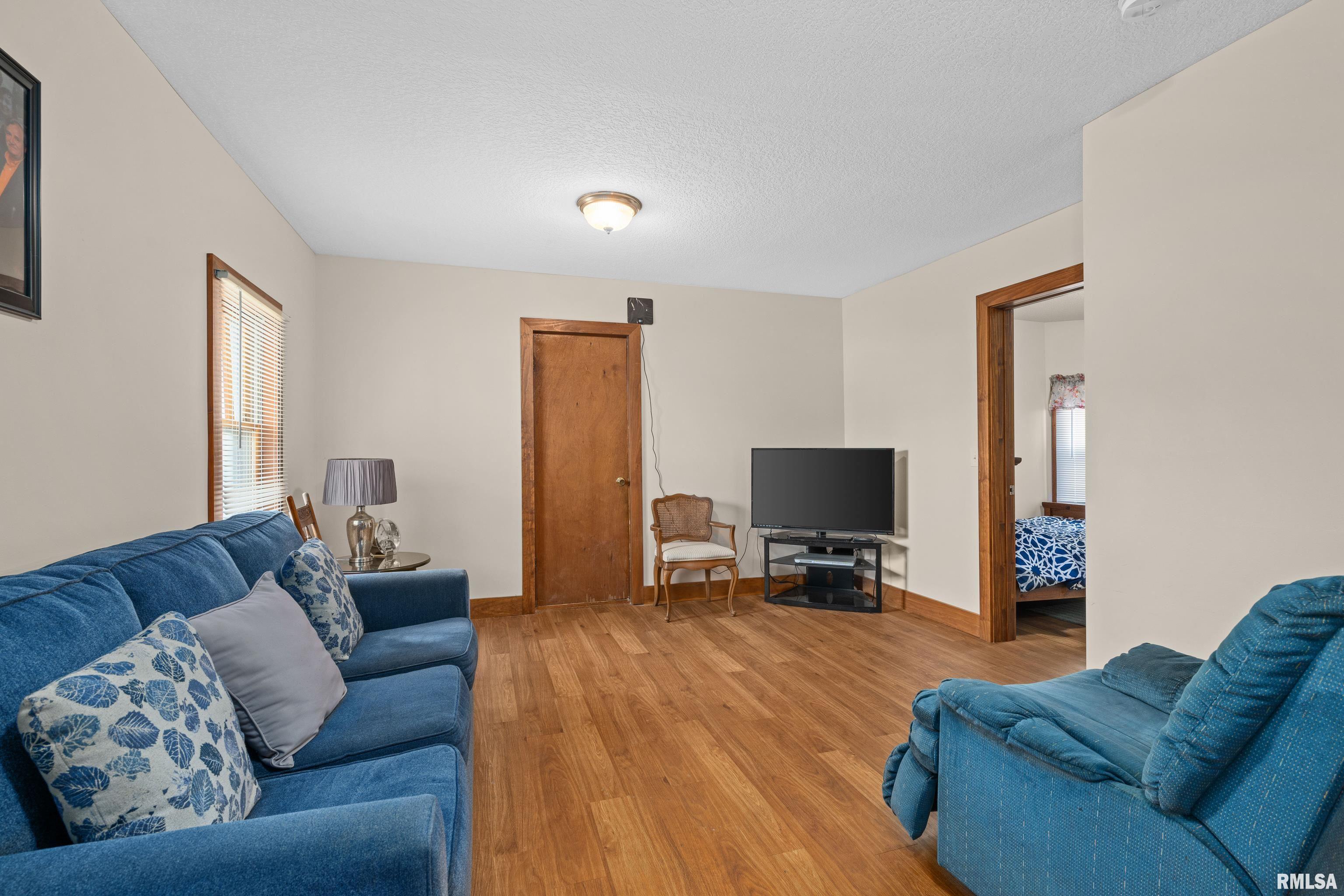 414 8th Street Moline, IL 61265 - Photo 3 of 22 Gallery Image 3