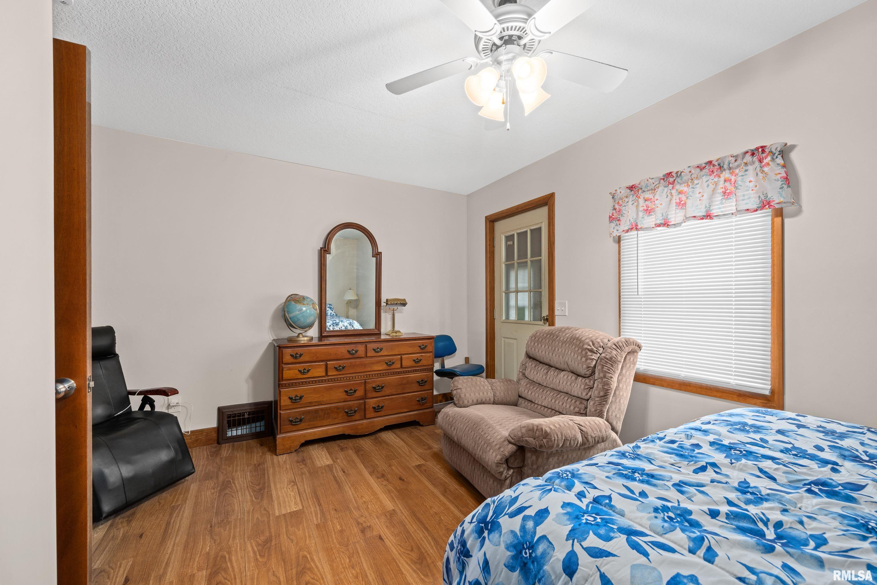 414 8th Street Moline, IL 61265 - Photo 7 of 22 Gallery Image 7