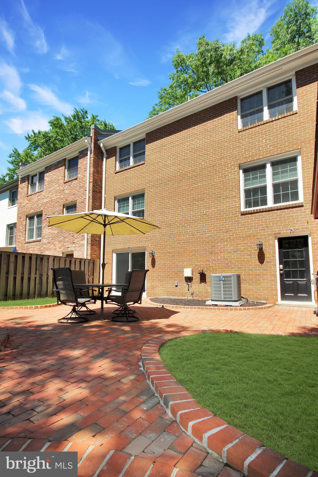 5955 Queenston Street Springfield, VA 22152 - Photo 44 of 63 Ready to Entertain