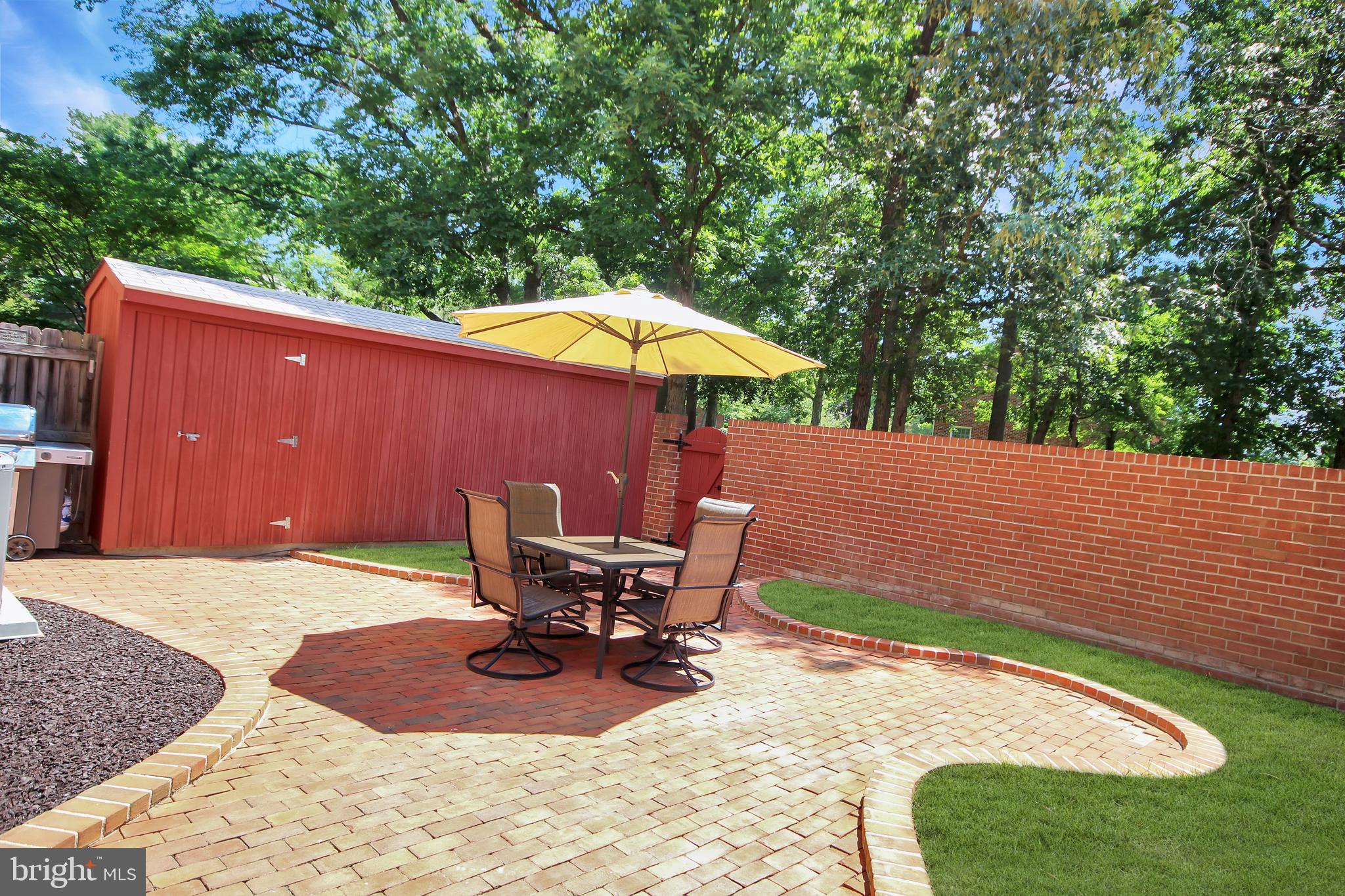 5955 Queenston Street Springfield, VA 22152 - Photo 47 of 63 Relax and Recharge