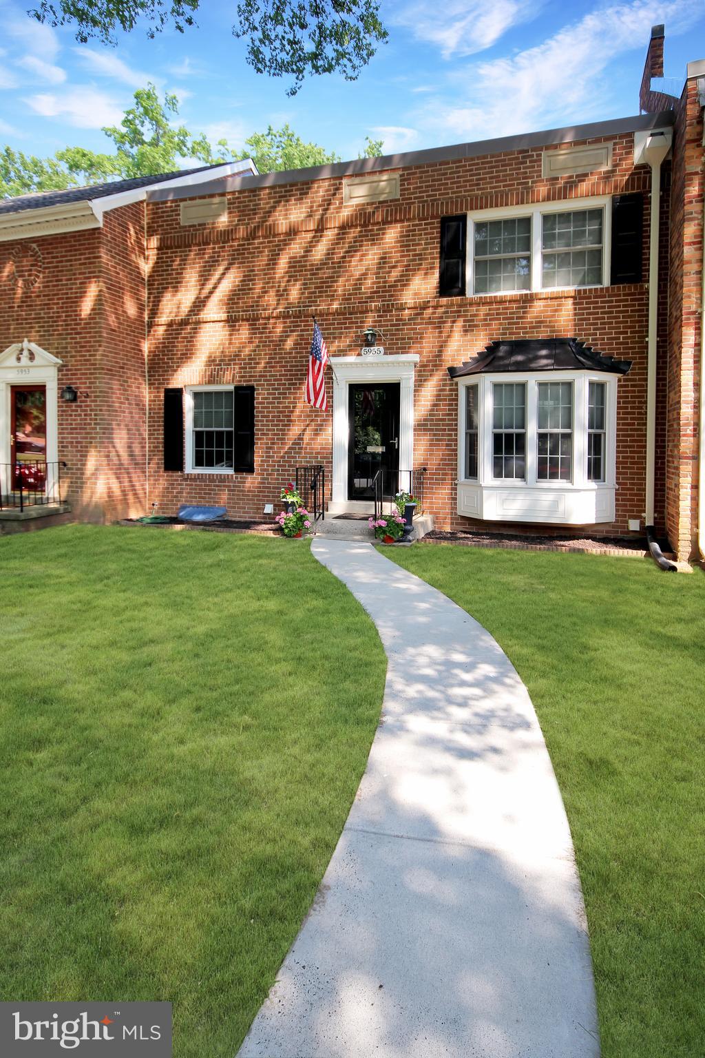 5955 Queenston Street Springfield, VA 22152 - Photo 7 of 63
