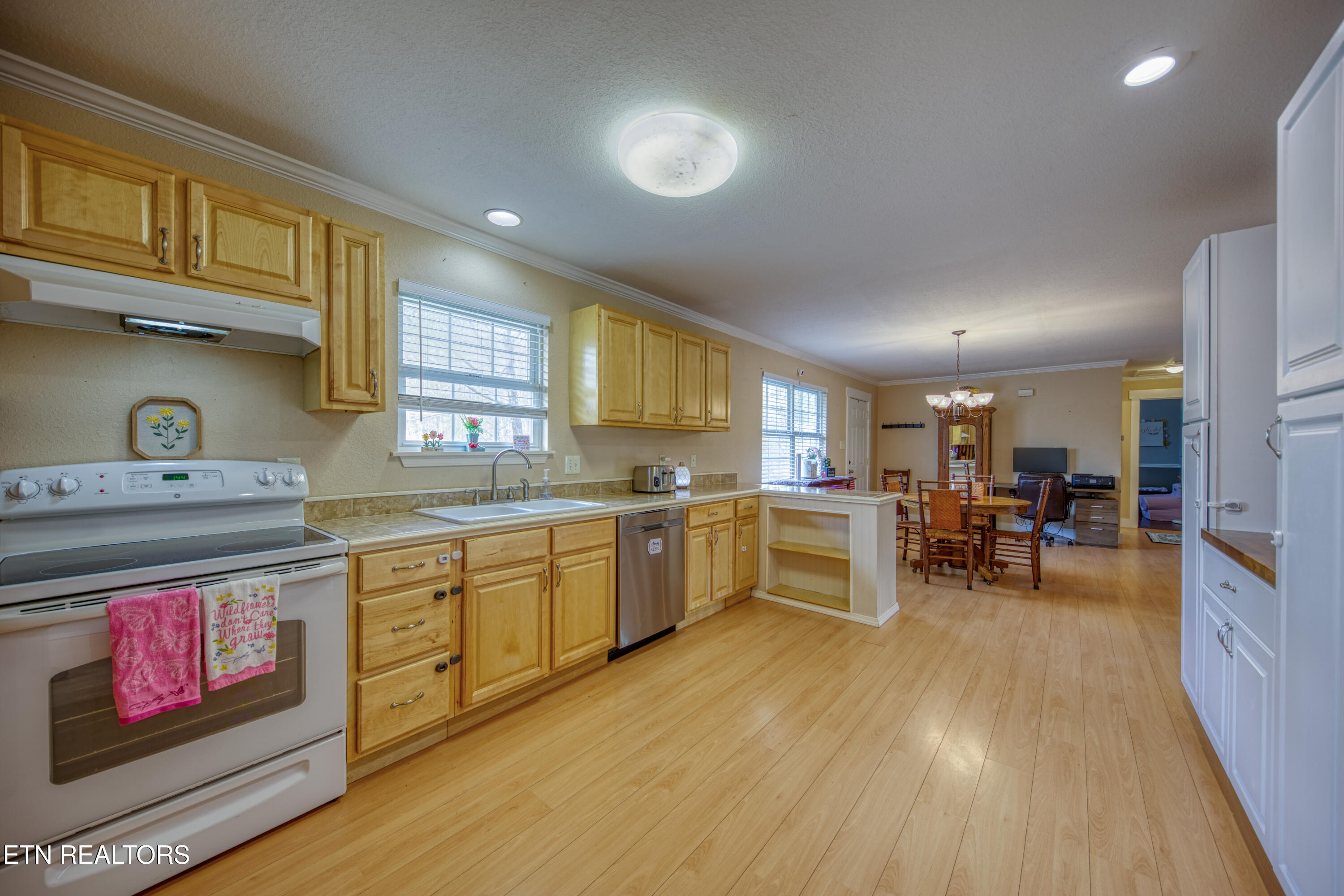 162 Torikait Lane Powell, TN 37849 - Photo 14 of 21 0H3A6446_19