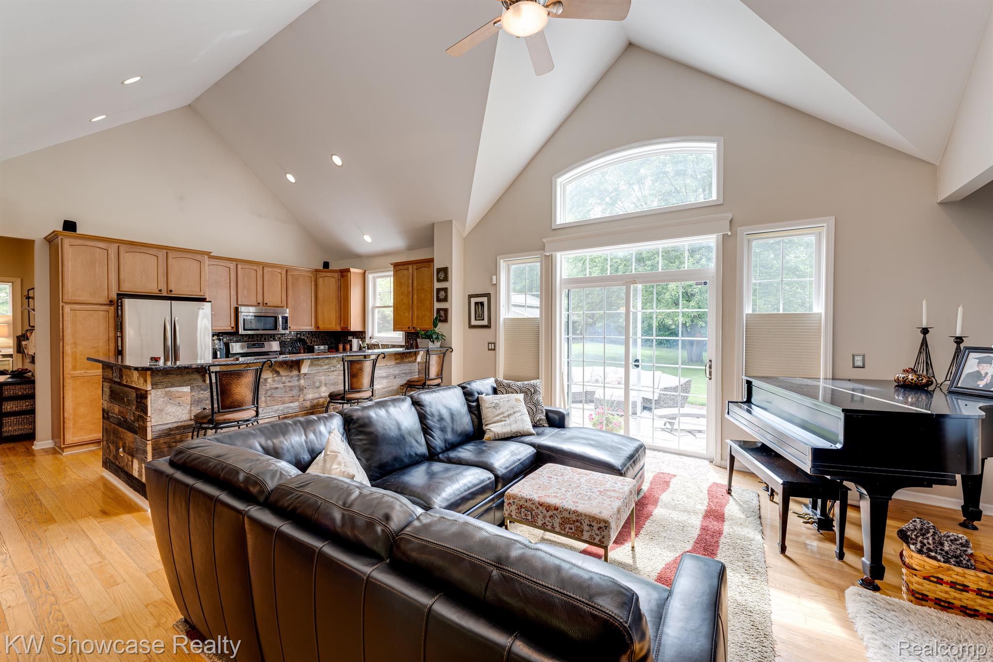 671 North Hughes Road Howell, MI 48843 - Photo 7 of 60 Gallery Image 7