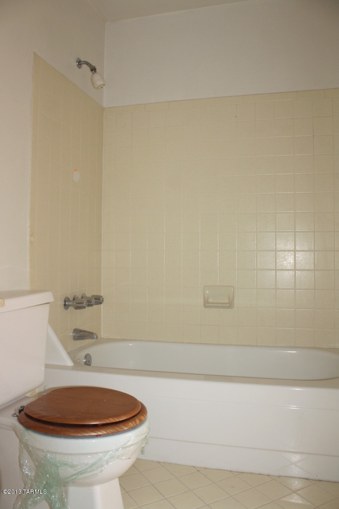 8255 North Oracle Road, Unit 107 Tucson, AZ 85704 - Photo 13 of 17