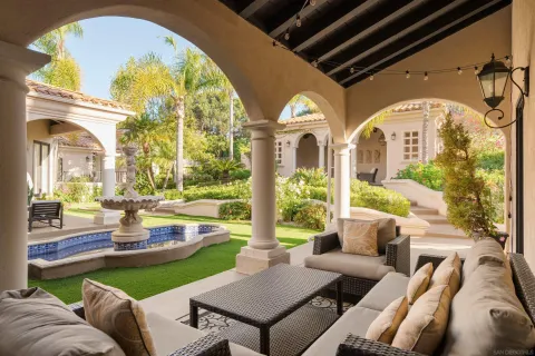$4,199,000 | 18136 Via Ascenso, Rancho Santa Fe, CA 92067