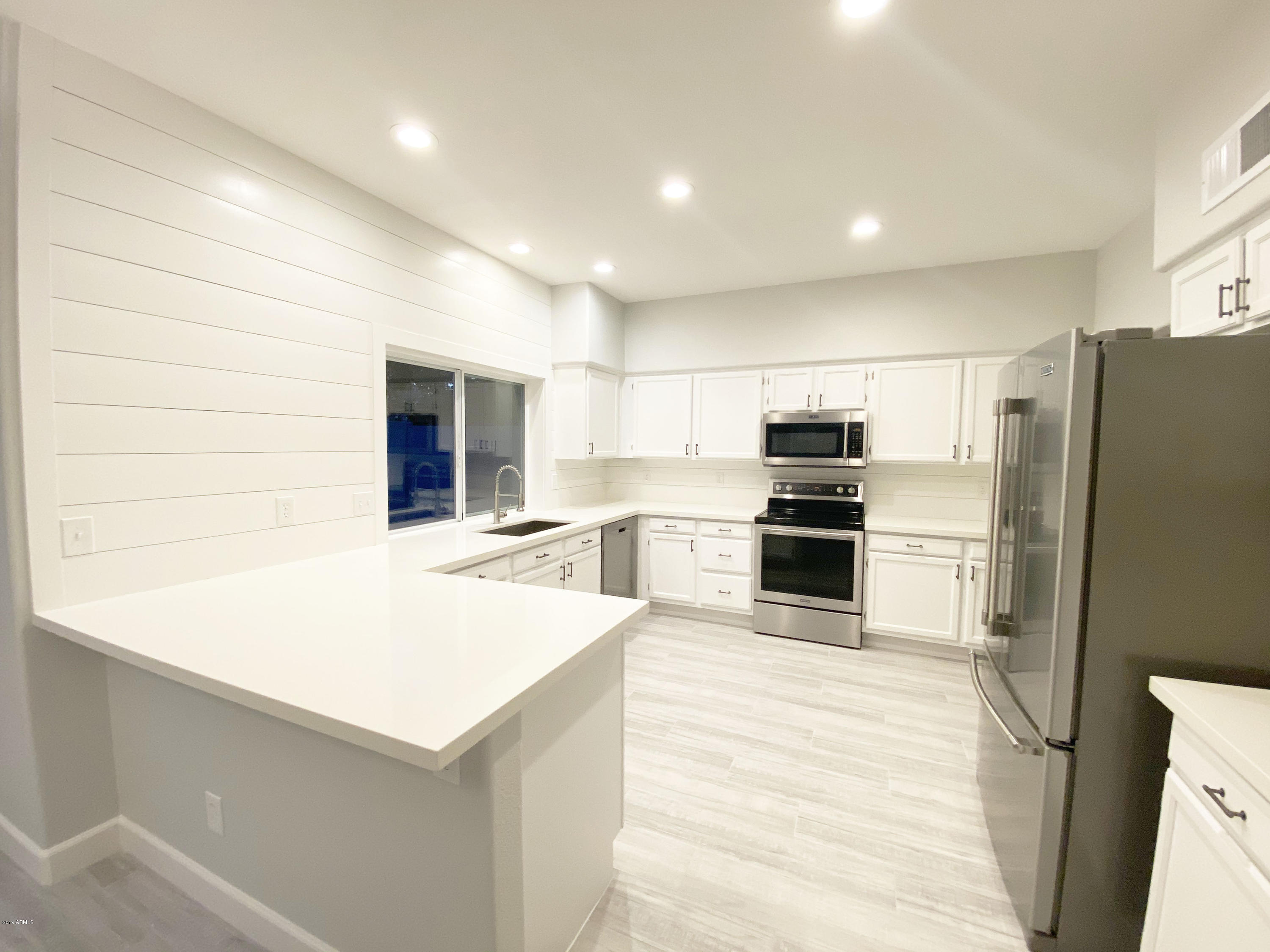 75 West El Freda Road Tempe, AZ 85284 - Photo 23 of 66 IMG_2998
