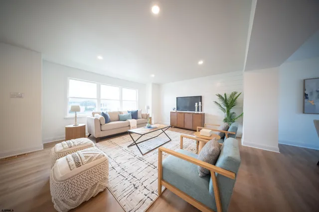 $875,000 | 504 North Burghley Avenue, Ventnor City, NJ 08406