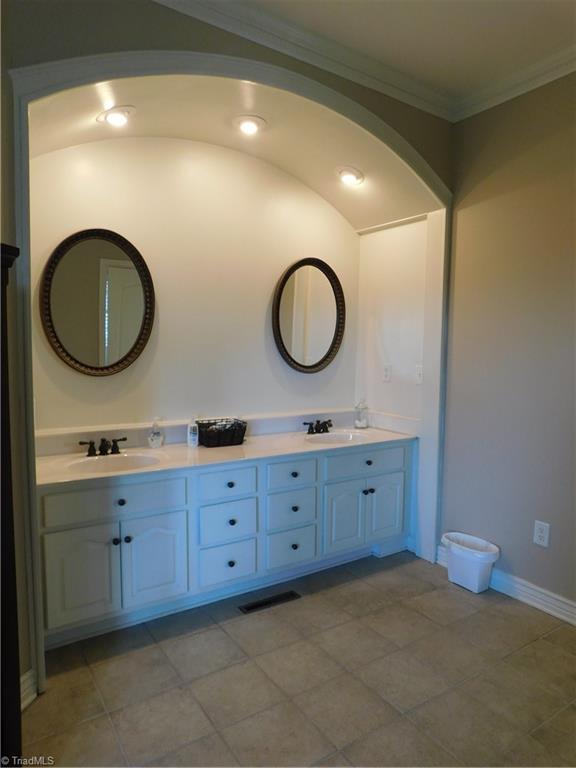 537 Dover Church Road Mount Airy, NC 27030 - Photo 18 of 47 Gallery Image 18