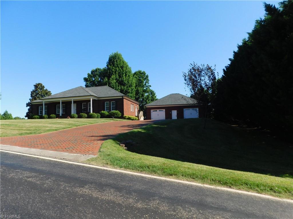 537 Dover Church Road Mount Airy, NC 27030 - Photo 27 of 47 Gallery Image 27
