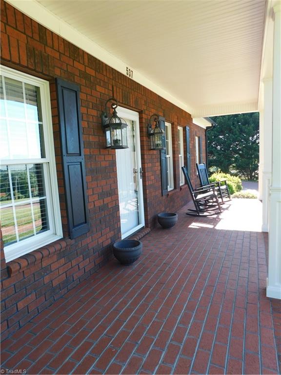 537 Dover Church Road Mount Airy, NC 27030 - Photo 4 of 47 Gallery Image 4