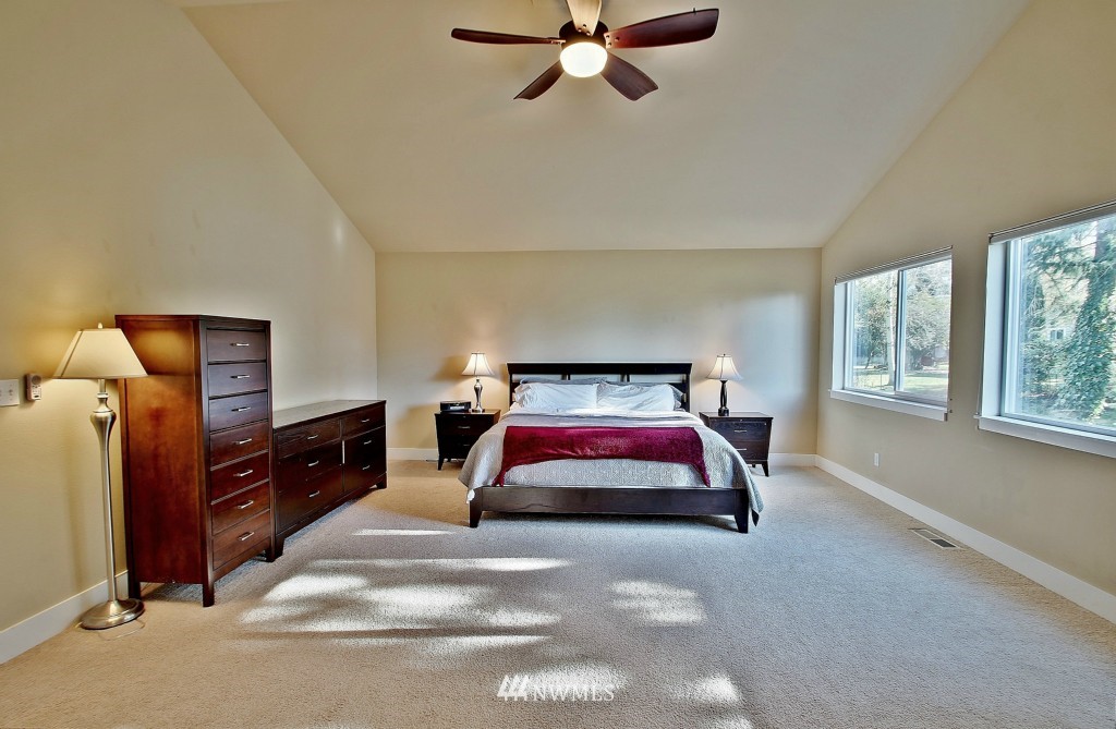 2020 Ferndale Avenue Northeast Renton, WA 98056 - Photo 18 of 24 Gallery Image 18
