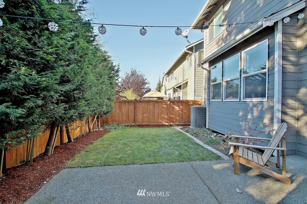 2020 Ferndale Avenue Northeast Renton, WA 98056 - Photo 22 of 24 Gallery Image 22