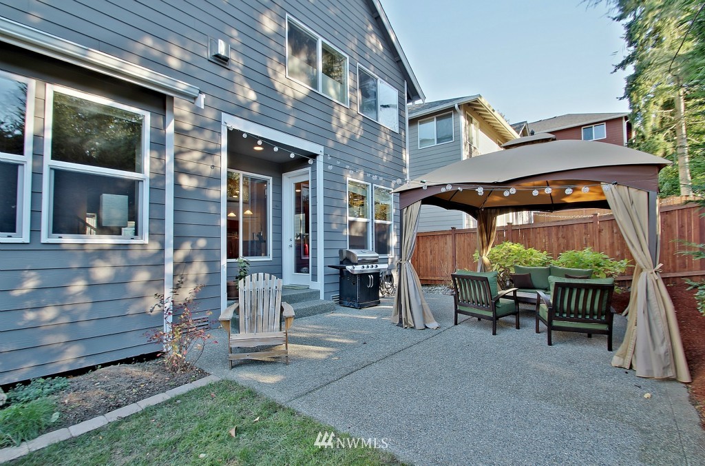 2020 Ferndale Avenue Northeast Renton, WA 98056 - Photo 24 of 24 Gallery Image 24