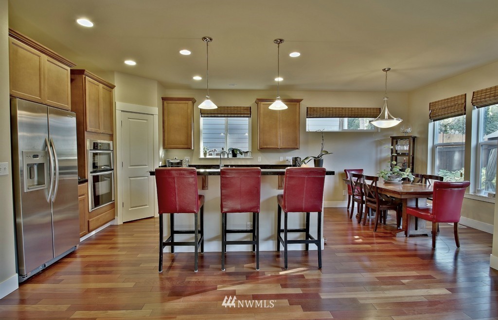 2020 Ferndale Avenue Northeast Renton, WA 98056 - Photo 6 of 24 Gallery Image 6
