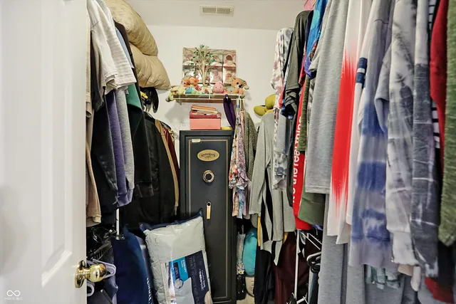 $315,000 | 8655 Longspur Court, Indianapolis, IN 46234