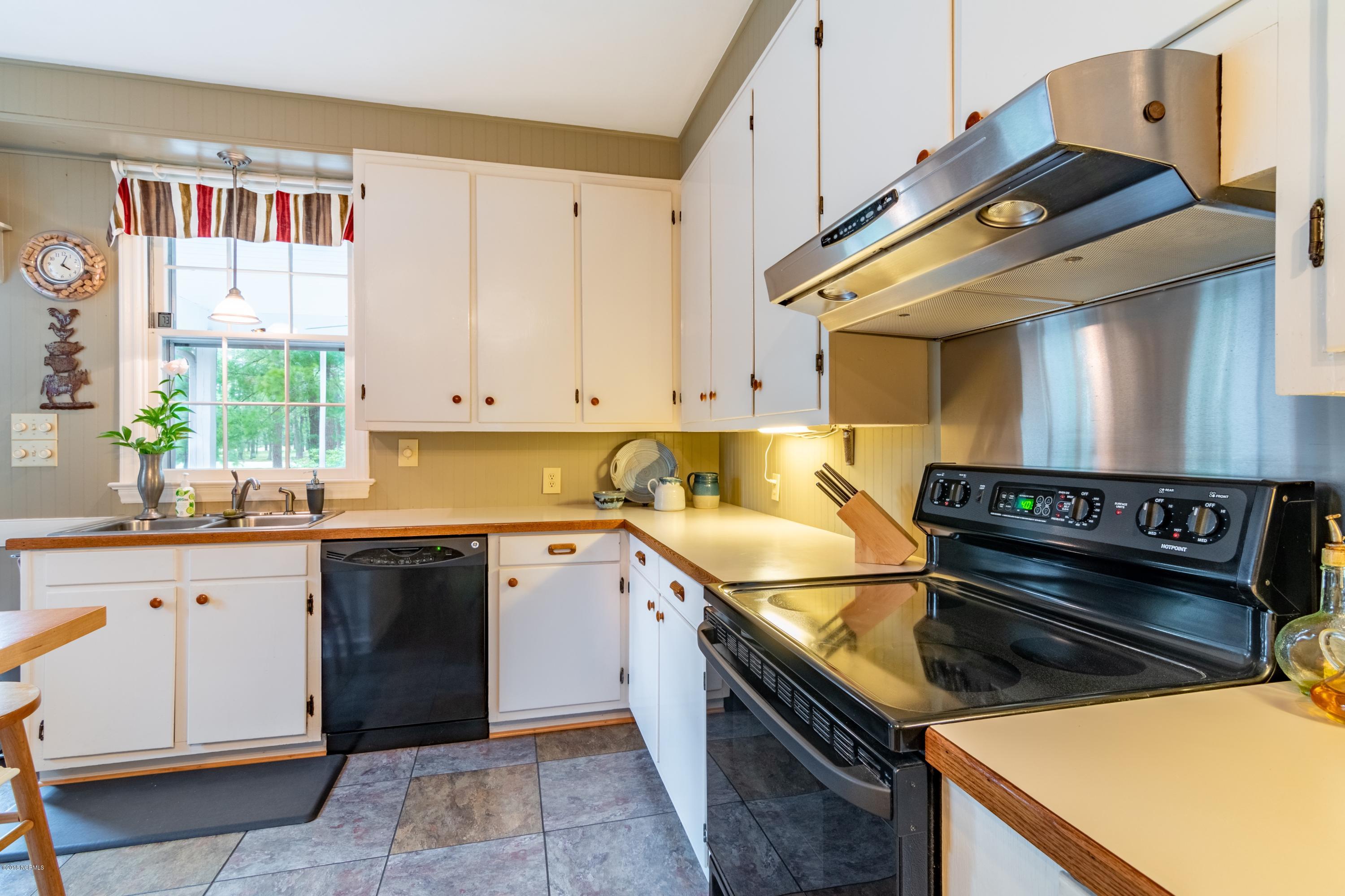 6817 River Road Washington, NC 27889 - Photo 27 of 44 027