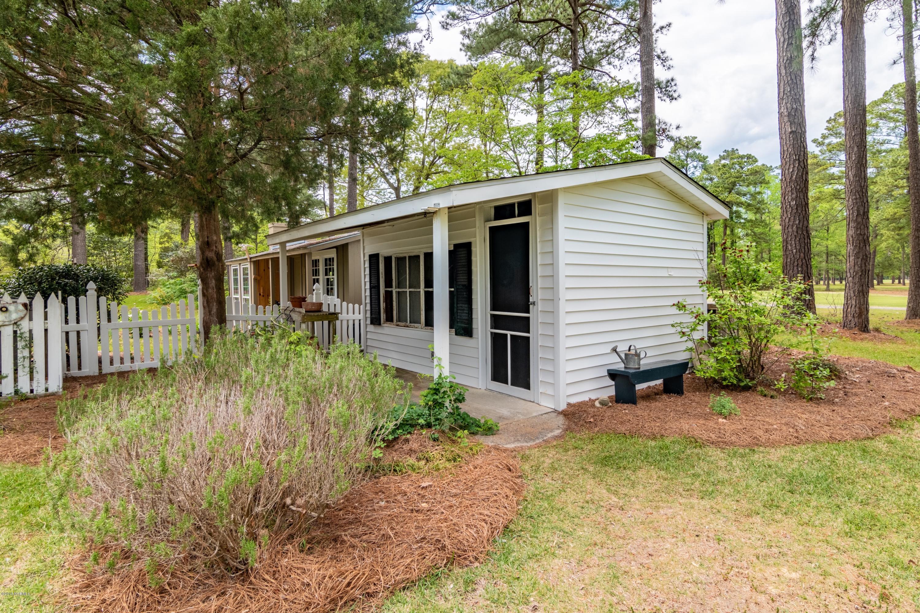 6817 River Road Washington, NC 27889 - Photo 9 of 44 009