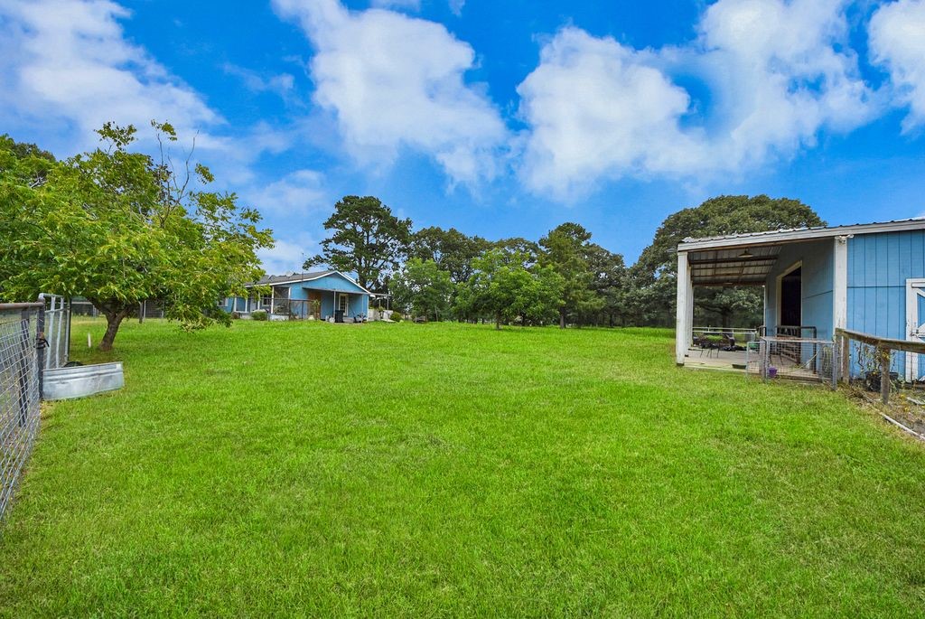 36576 Howell Road Hempstead, TX 77445 - Photo 21 of 24